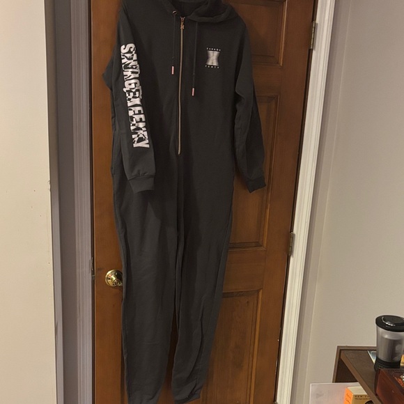 Savage Fenty Black Hoodie - Picture 3 of 5